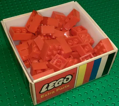 LEGO Samsonite 051 Assorted basic bricks - Red set