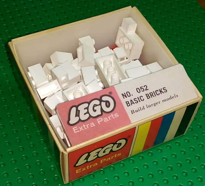 LEGO Samsonite 052 Assorted basic bricks - White set