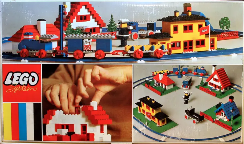 LEGO System 080 Basic Building Set with Train set