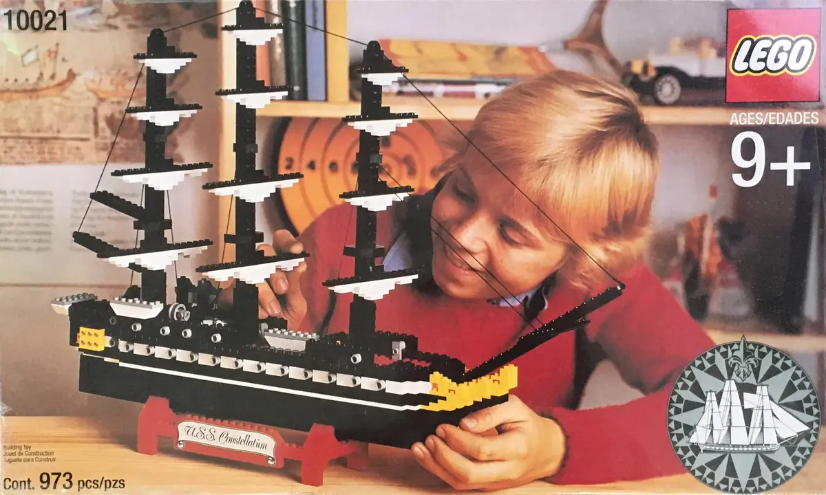 LEGO Hobby Set 10021 USS Constellation set