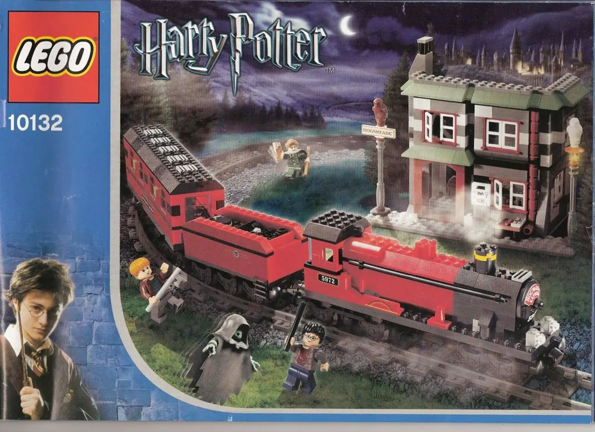 LEGO Harry Potter 10132 Motorised Hogwarts Express set, image 2