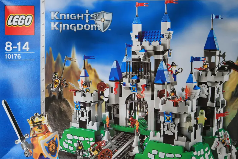 LEGO Castle 10176 King's Castle set