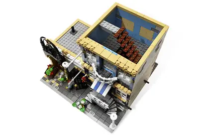 LEGO Factory 10190 Market Street set, image 4