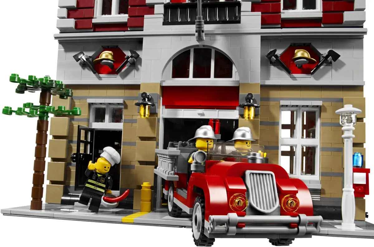 LEGO Advanced models 10197 Fire Brigade set, image 24