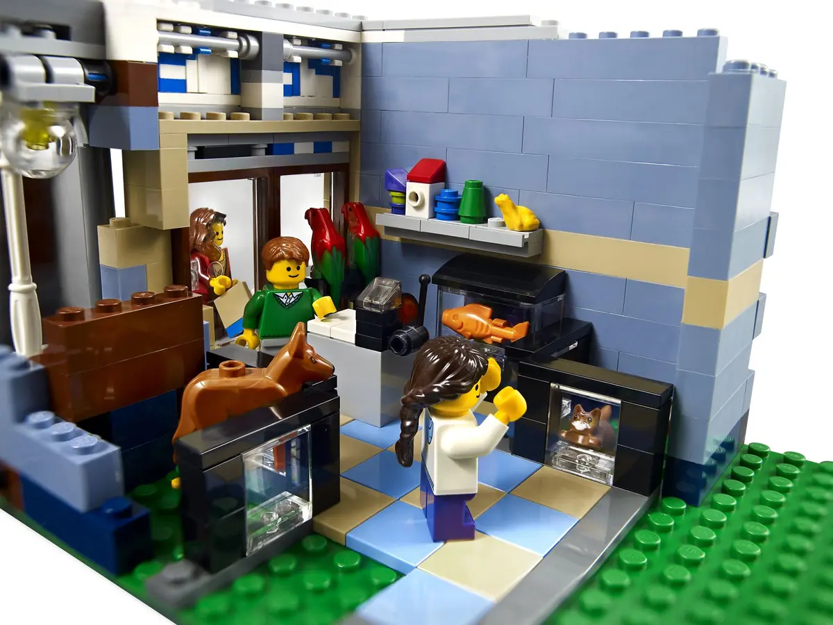 LEGO Advanced models 10218 Pet Shop set, image 15