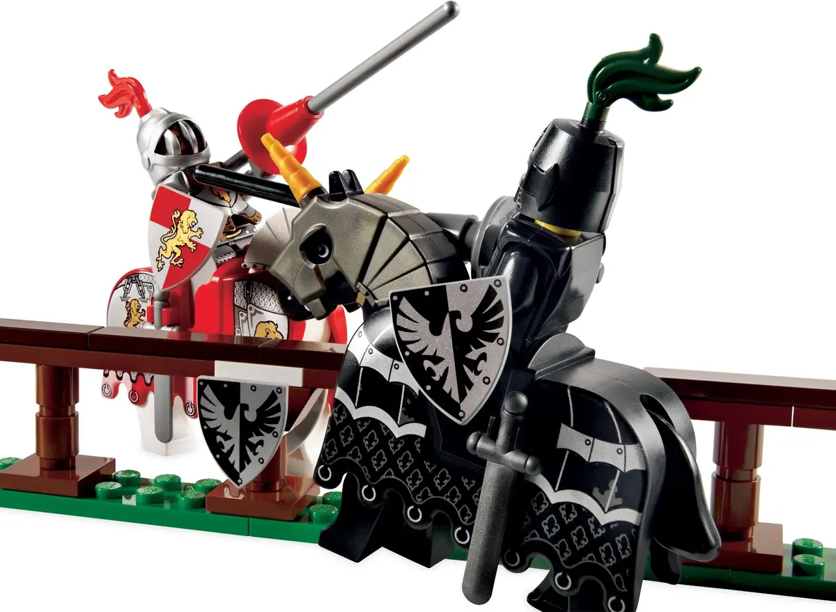 LEGO Castle 10223 Kingdoms Joust set, image 14
