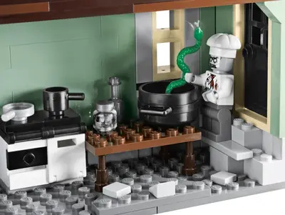 LEGO Monster Fighters 10228 Haunted House set, image 11