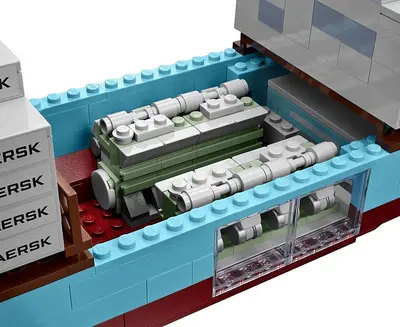 LEGO Creator Expert 10241 Maersk Line Triple-E set, image 12