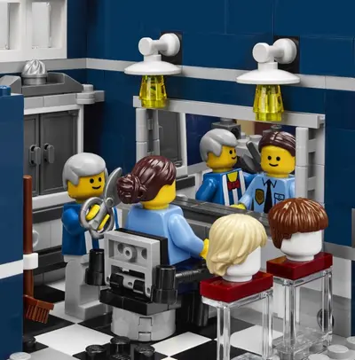 LEGO Creator Expert 10246 Detective's Office set, image 16