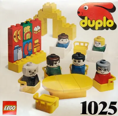 LEGO Dacta 1025 Figures and Furniture set