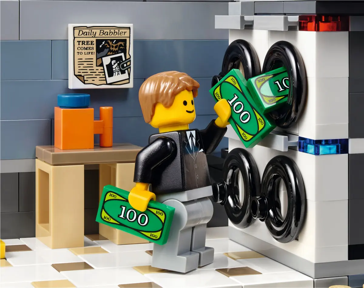 LEGO Creator Expert 10251 Brick Bank set, image 20