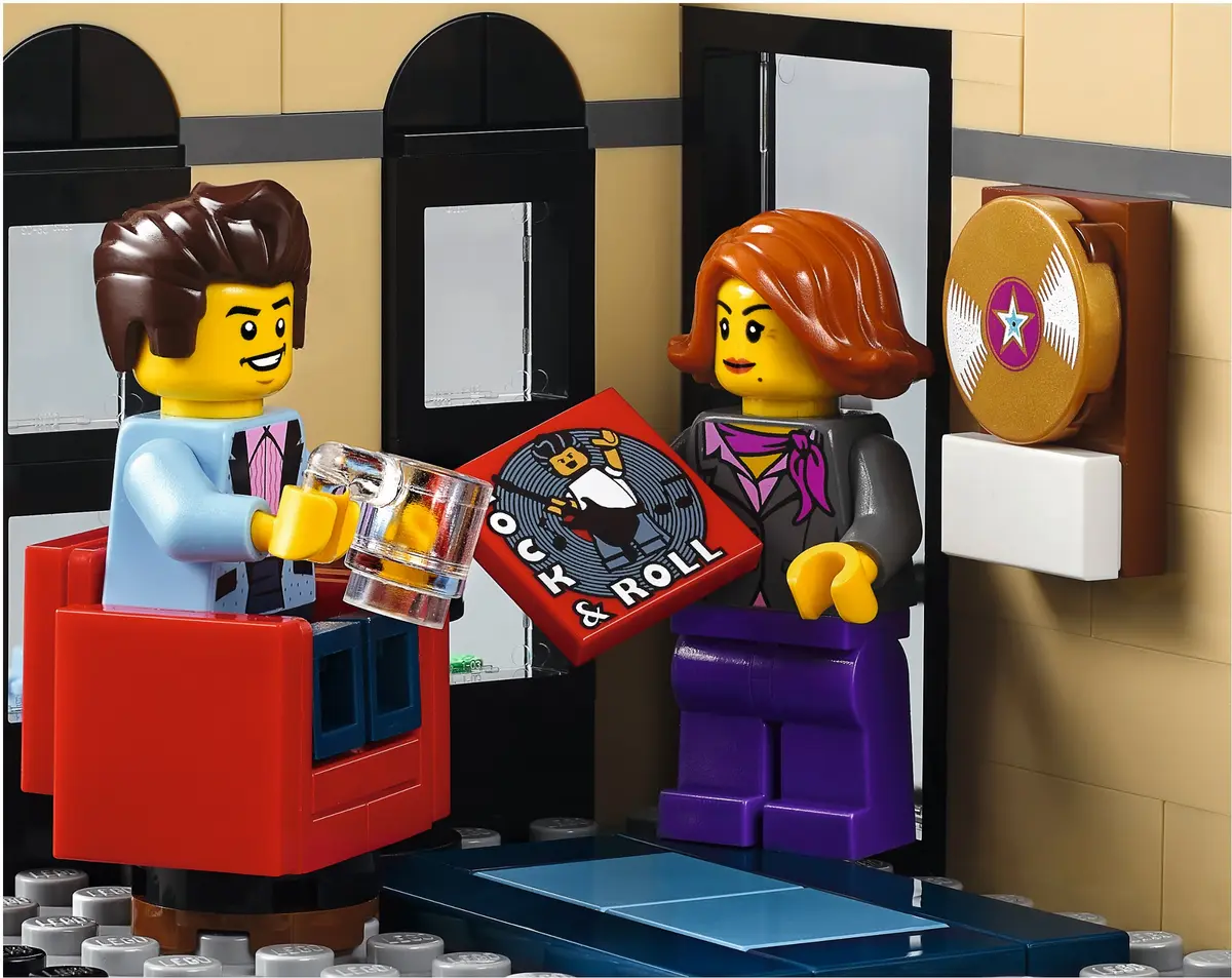 LEGO Creator Expert 10260 Downtown Diner set, image 19