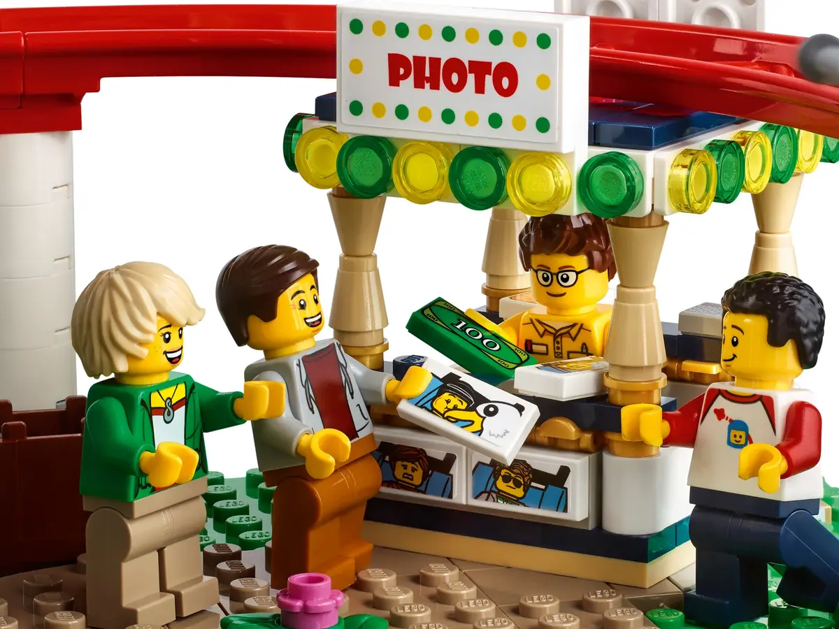 LEGO Creator Expert 10261 Roller Coaster set, image 19