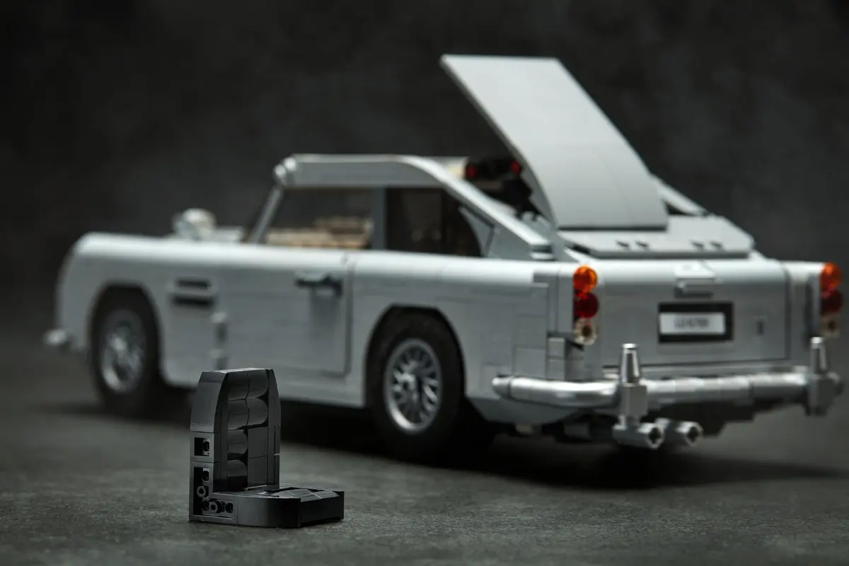 LEGO Creator Expert 10262 James Bond Aston Martin DB5 set, image 19