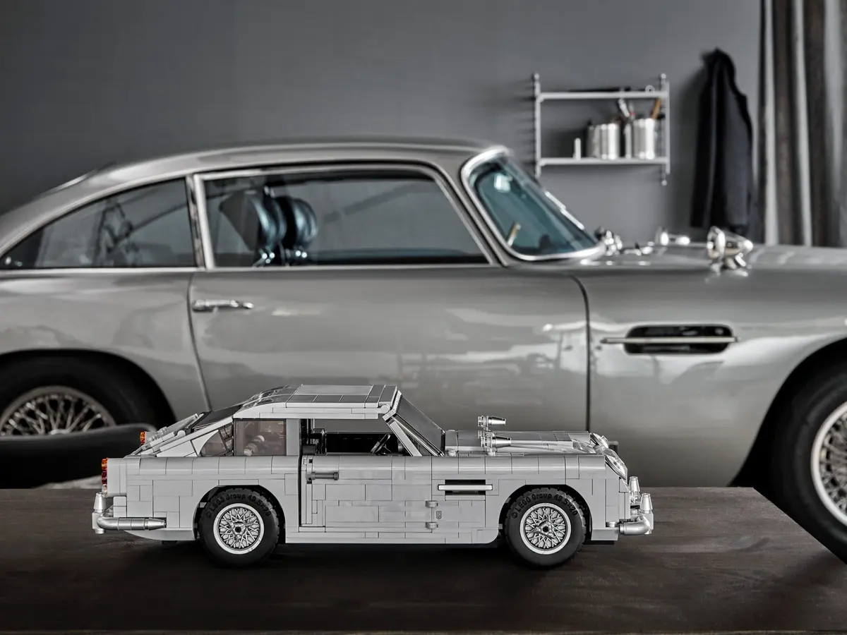 LEGO Creator Expert 10262 James Bond Aston Martin DB5 set, image 10
