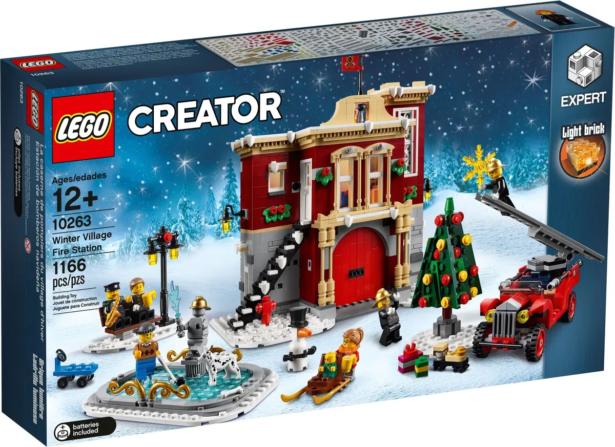 LEGO Creator Expert 10263 Winter Village Fire Station set, image 2
