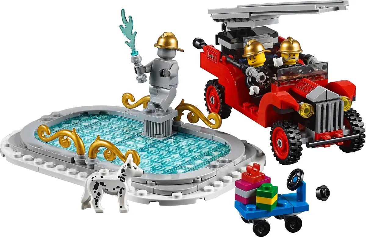 LEGO Creator Expert 10263 Winter Village Fire Station set, image 16