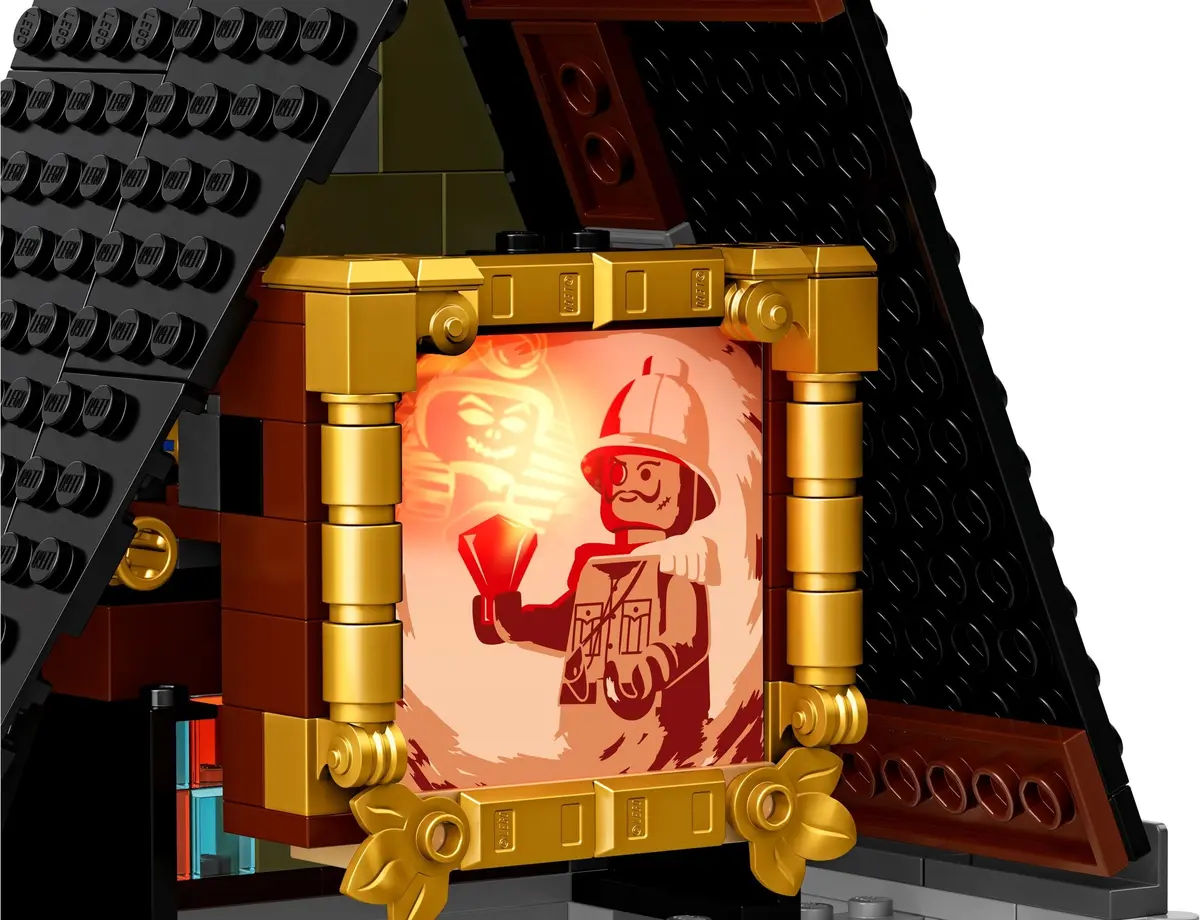 LEGO Icons 10273 Haunted House set, image 9