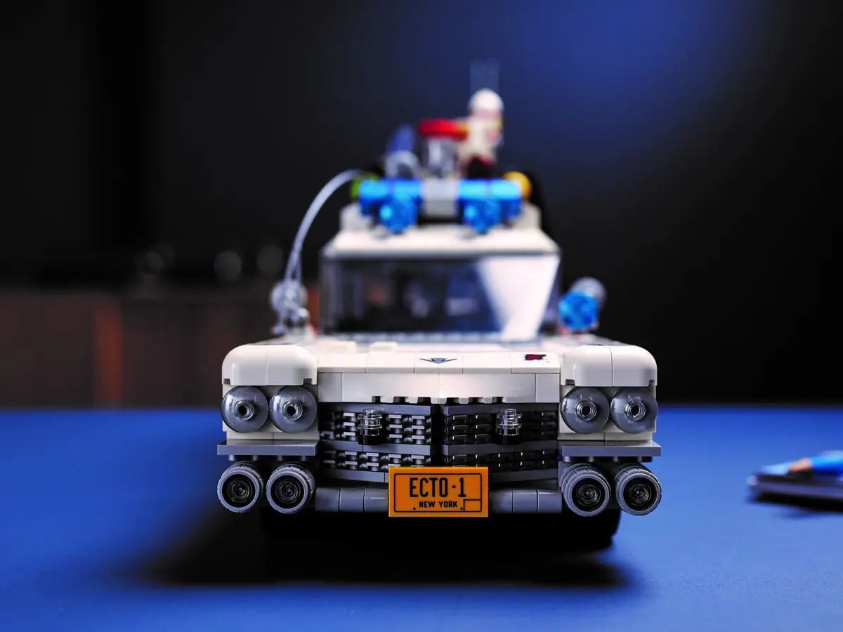 LEGO Icons 10274 Ghostbusters ECTO-1 set, image 10