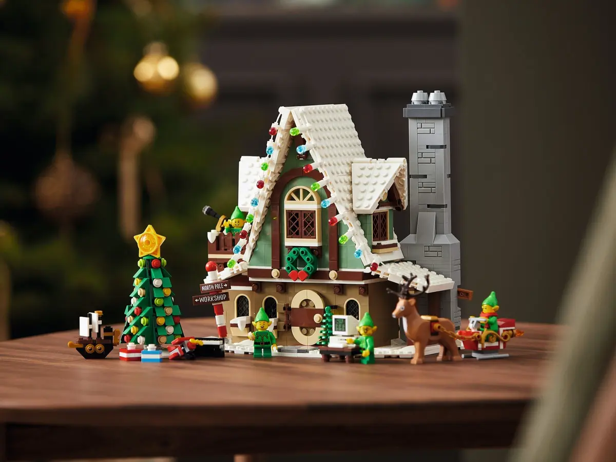 LEGO Icons 10275 Elf Club House set, image 15