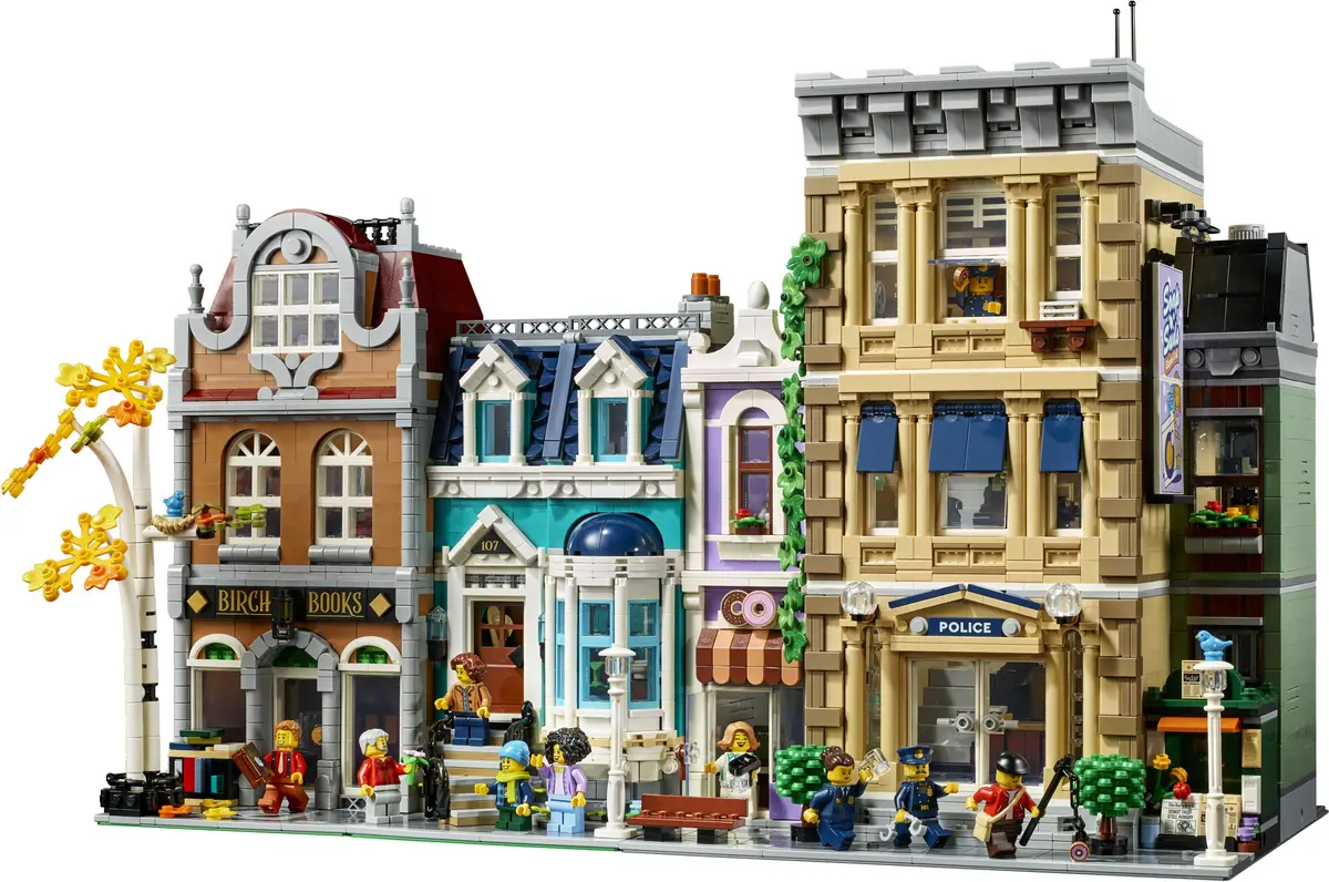 LEGO Icons 10278 Police Station set, image 37