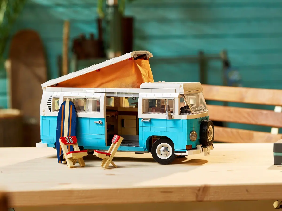 LEGO Icons 10279 Volkswagen T2 Camper Van set, image 15