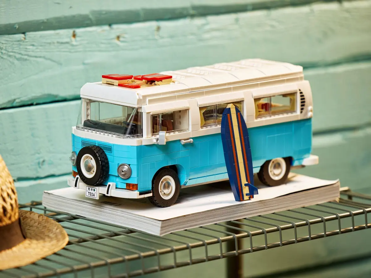 LEGO Icons 10279 Volkswagen T2 Camper Van set, image 19