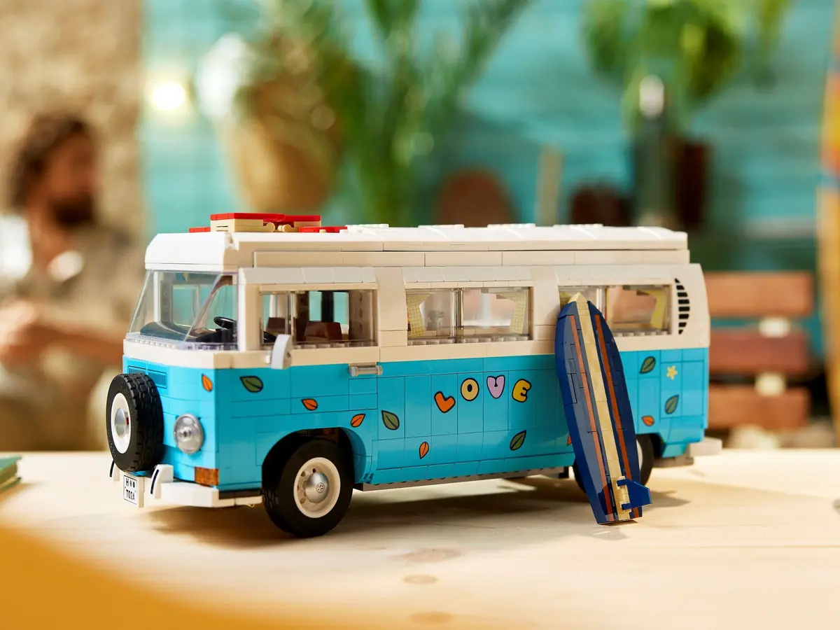 LEGO Icons 10279 Volkswagen T2 Camper Van set, image 16
