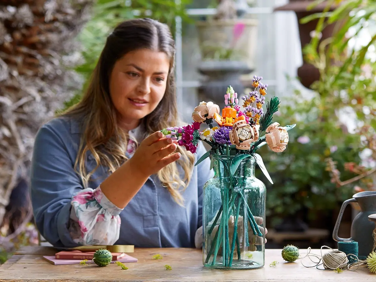 LEGO Icons 10280 Flower Bouquet set, image 10