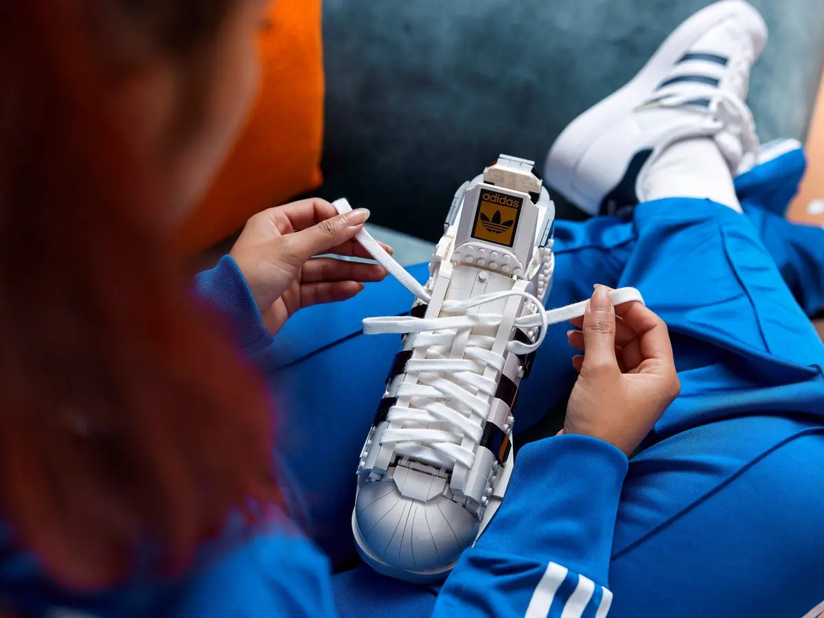 LEGO Icons 10282 Adidas Originals Superstar set, image 16
