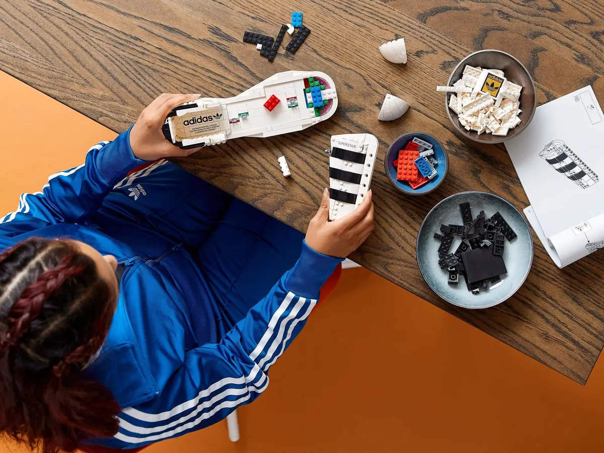 LEGO Icons 10282 Adidas Originals Superstar set, image 19