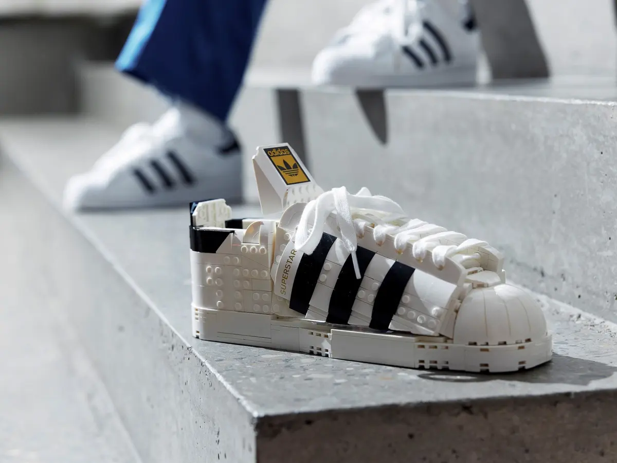 LEGO Icons 10282 Adidas Originals Superstar set, image 17