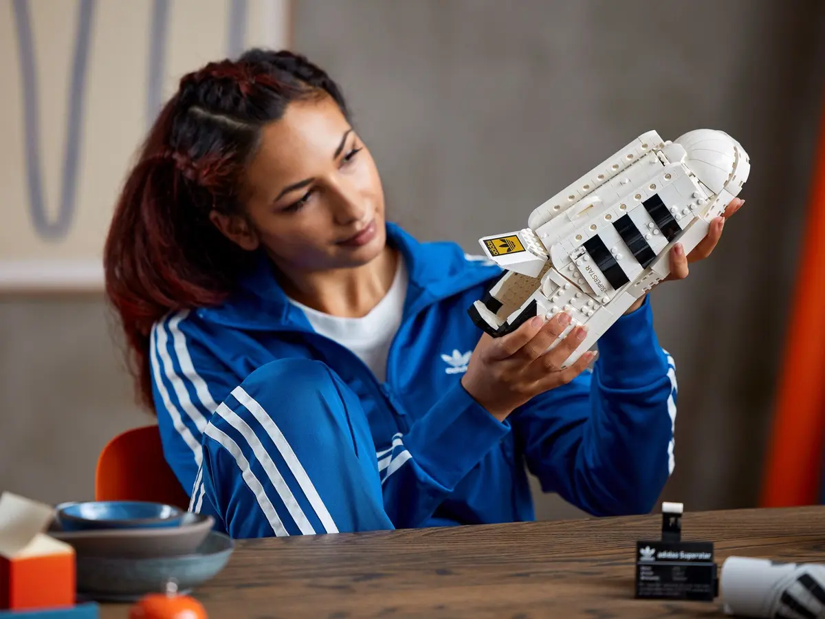 LEGO Icons 10282 Adidas Originals Superstar set, image 5