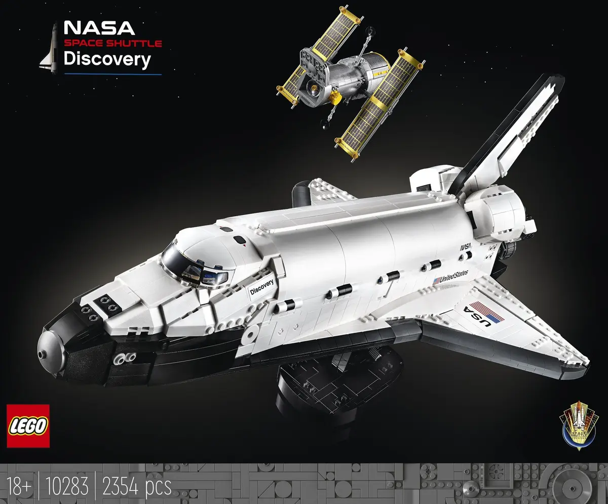 LEGO Icons 10283 NASA Space Shuttle Discovery set, image 3