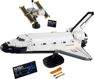 LEGO Icons 10283 NASA Space Shuttle Discovery set