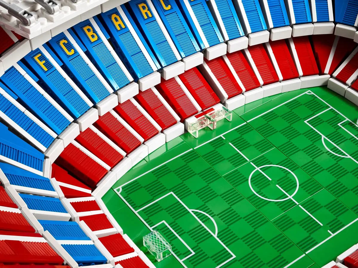 LEGO Icons 10284 Camp Nou - FC Barcelona set, image 6