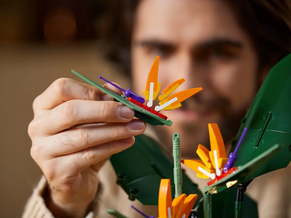 LEGO Icons 10289 Bird of Paradise set, image 15