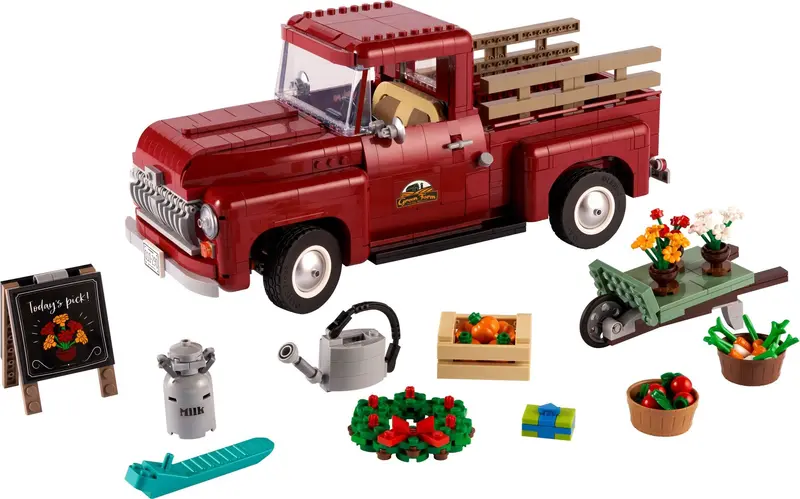 LEGO Icons 10290 Pickup Truck set