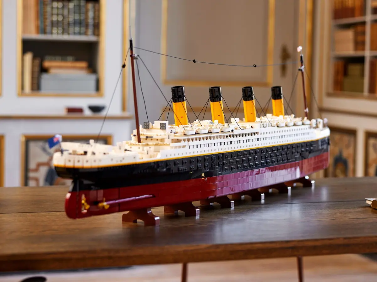 LEGO Icons 10294 Titanic set, image 22