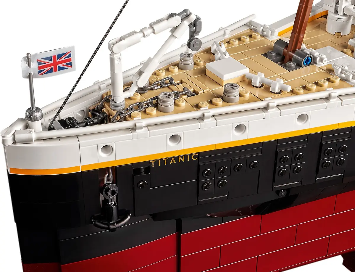 LEGO Icons 10294 Titanic set, image 3