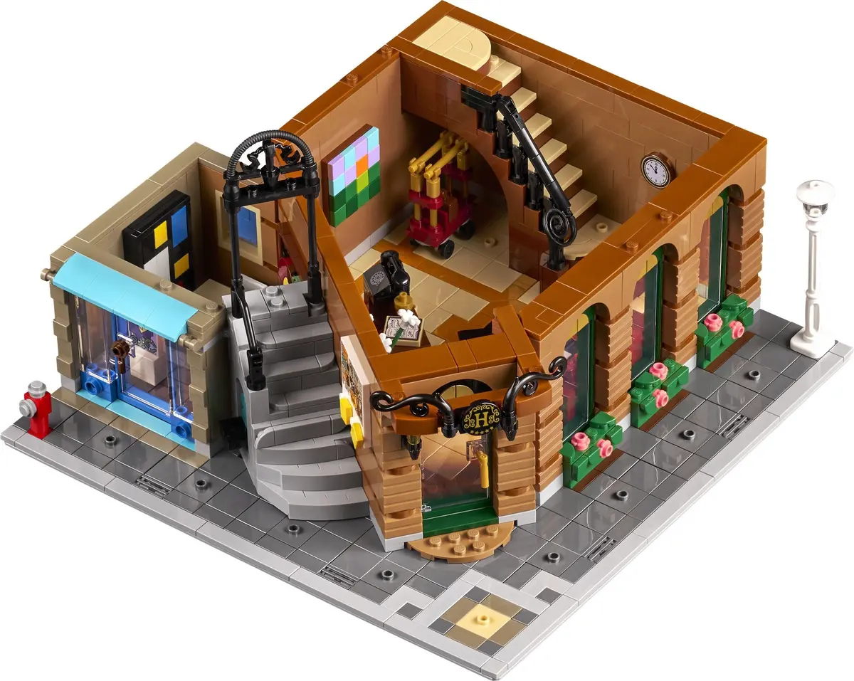 LEGO Icons 10297 Boutique Hotel set, image 15