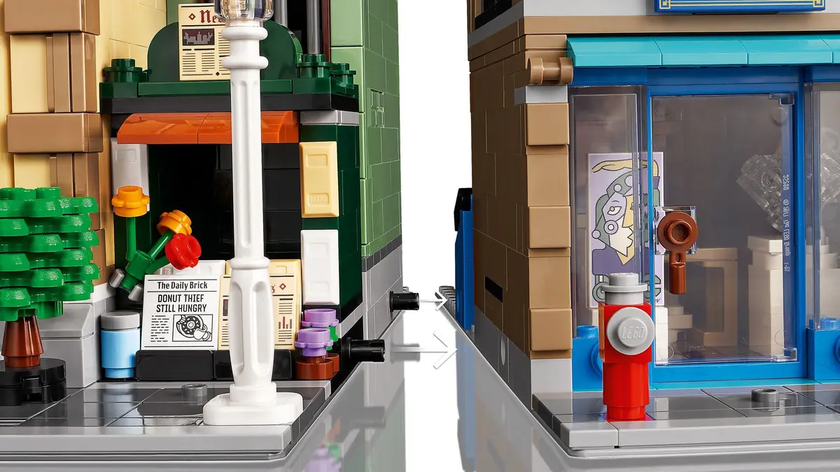LEGO Icons 10297 Boutique Hotel set, image 8