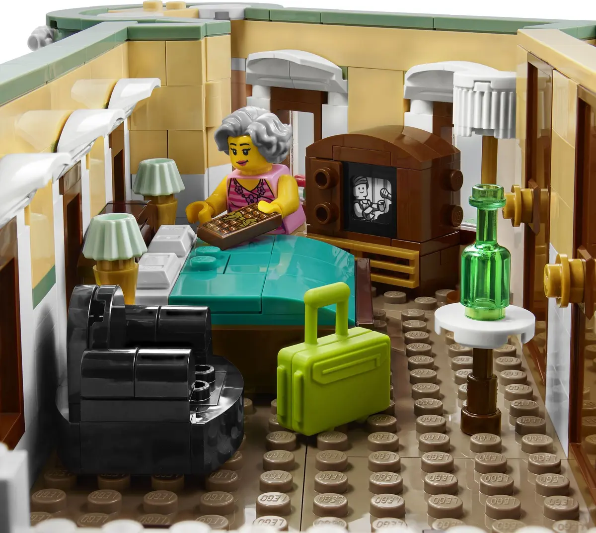 LEGO Icons 10297 Boutique Hotel set, image 26