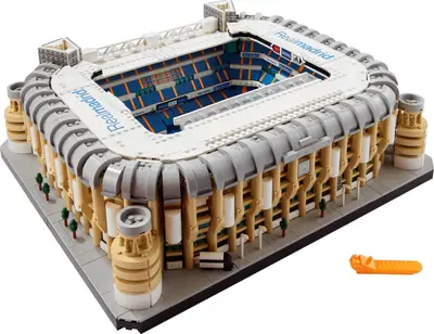 LEGO Icons 10299 Real Madrid - Santiago Bernabéu Stadium set