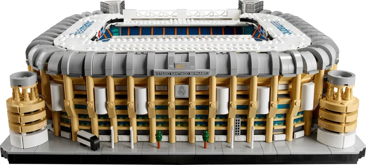 LEGO Icons 10299 Real Madrid - Santiago Bernabéu Stadium set, image 3