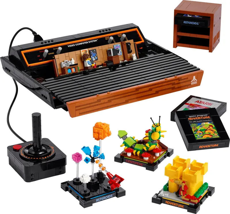 LEGO Icons 10306 Atari 2600 set