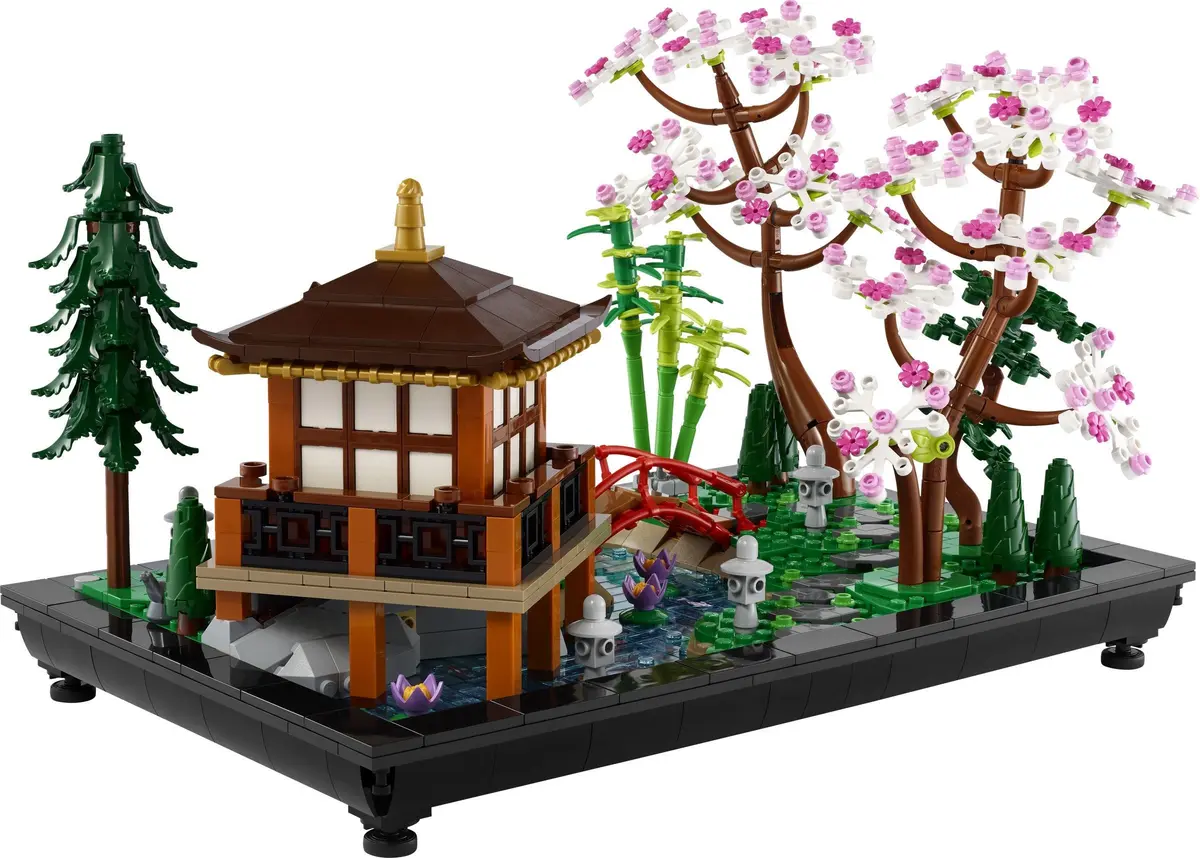 LEGO Icons 10315 Tranquil Garden set