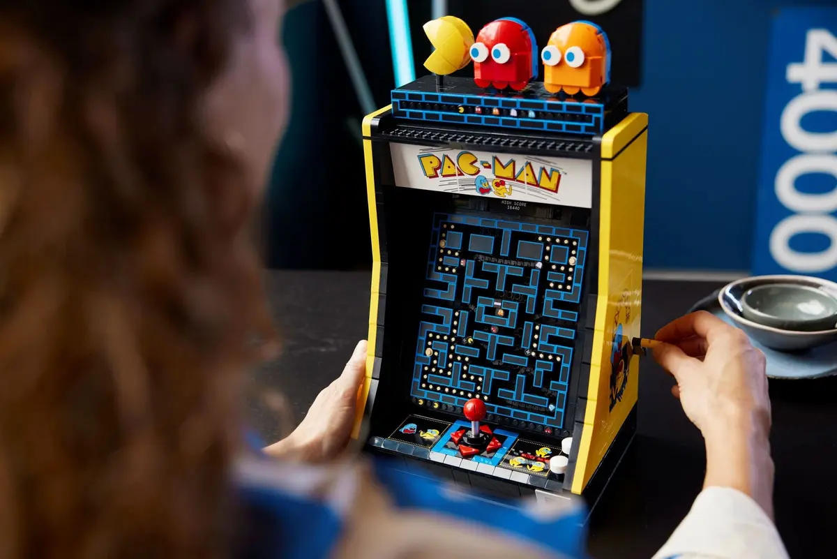 LEGO Icons 10323 PAC-MAN Arcade set, image 11