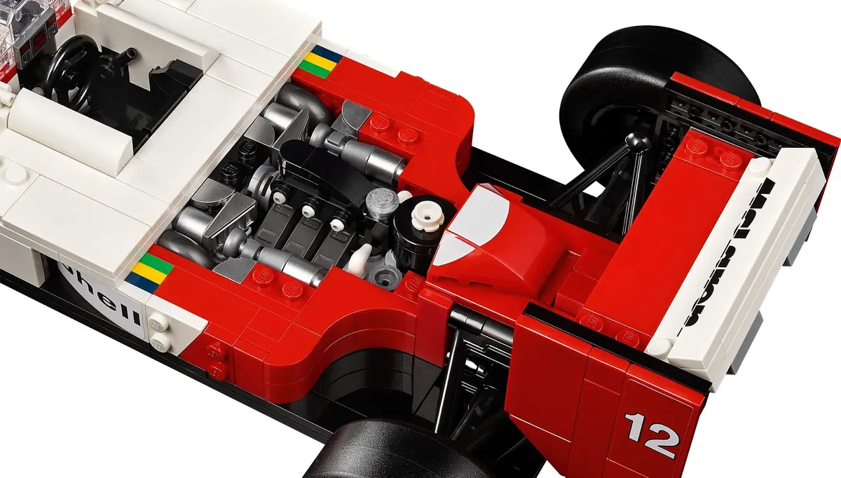 LEGO Icons 10330 McLaren MP4/4 & Ayrton Senna set, image 5