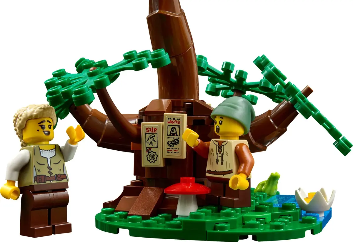 LEGO Icons 10332 Medieval Town Square set, image 12